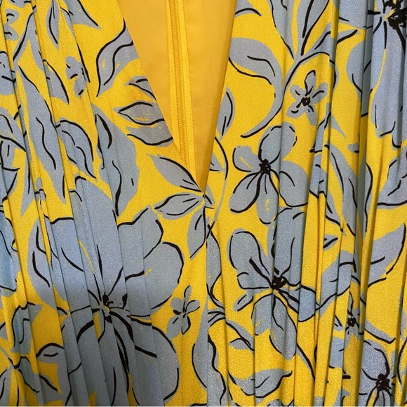 Badgley Mischka Tiered floral dress - Picture 4 of 7